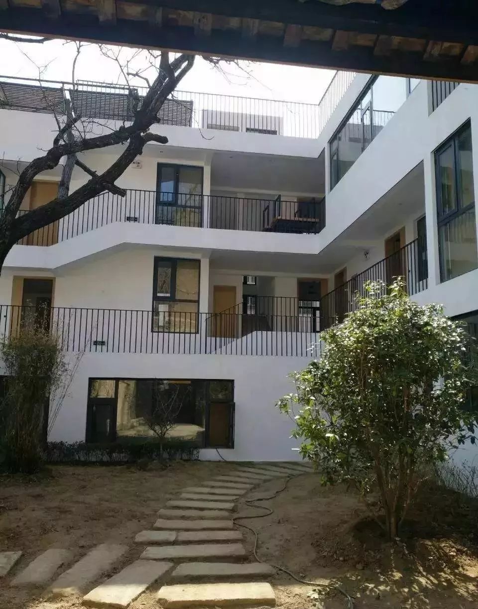 陕西与世隔绝的温泉民宿,西安附近最美的山间民宿