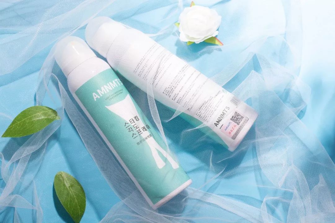 裸感美腿|1瓶=20双*袜丝**!3秒喷出“裸感”大美腿!隐形毛孔、鸡皮肤!短裙绝配