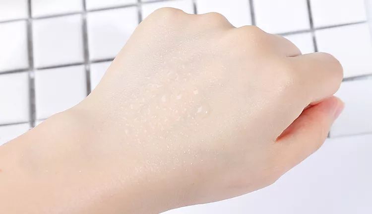 裸感美腿|1瓶=20双*袜丝**!3秒喷出“裸感”大美腿!隐形毛孔、鸡皮肤!短裙绝配