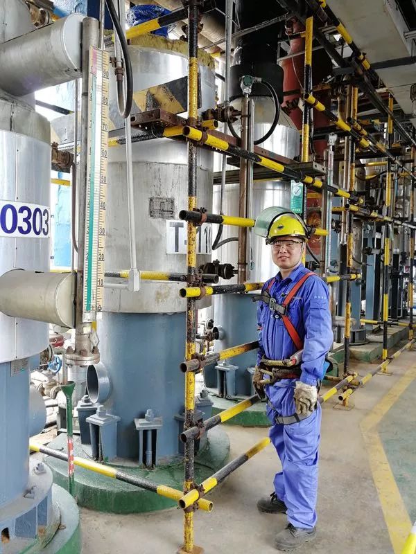 钢铁侠有战甲，灭霸有手套，中化人的劳动神器是？