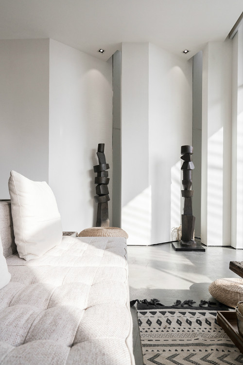 伶居设计｜保利云上西棠，一处村落售楼处设计