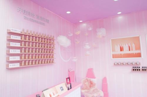 粉嘟嘟瓷感底妆,无瑕瓷实底妆