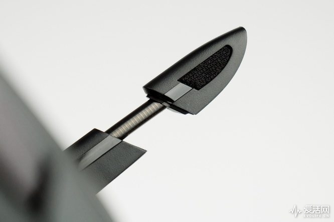 罗技g933s7.1声道无线游戏耳机,罗技g933s和g633s的区别是什么