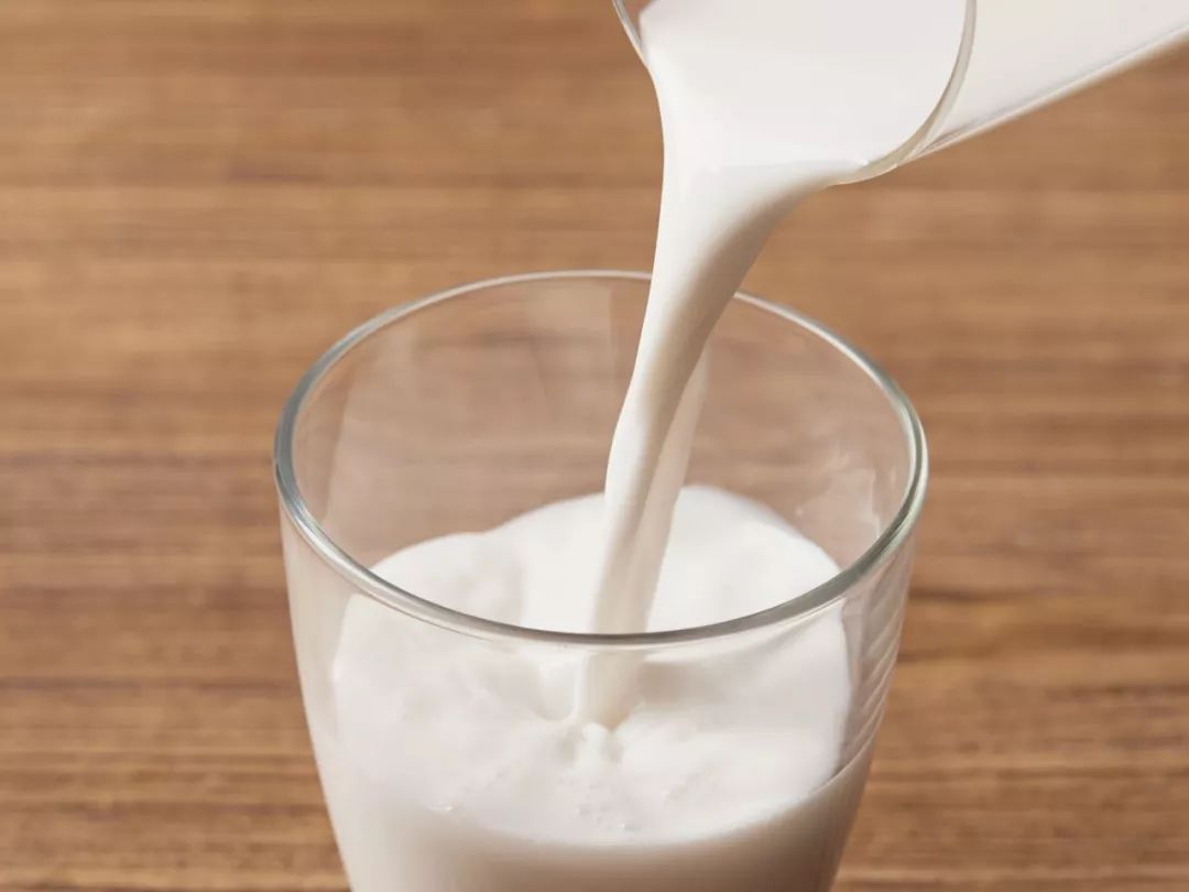 正宗海南椰子汁喝了又白又大,海南椰子的汁怎么做