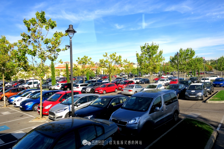 在西班牙逛店,马德里奥特莱斯购物清单