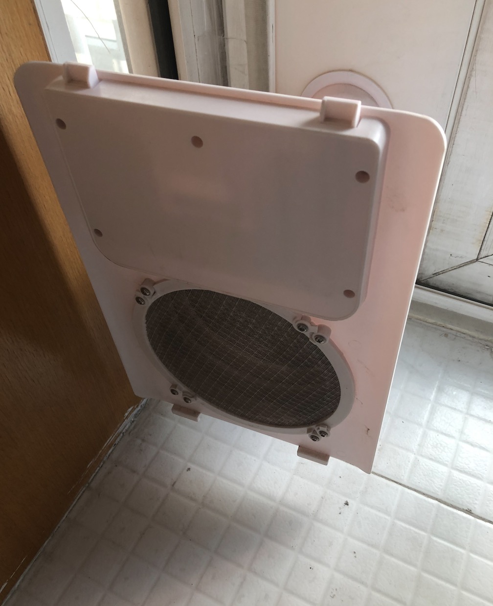 出租屋不透风怎么办,房间自制新风系统