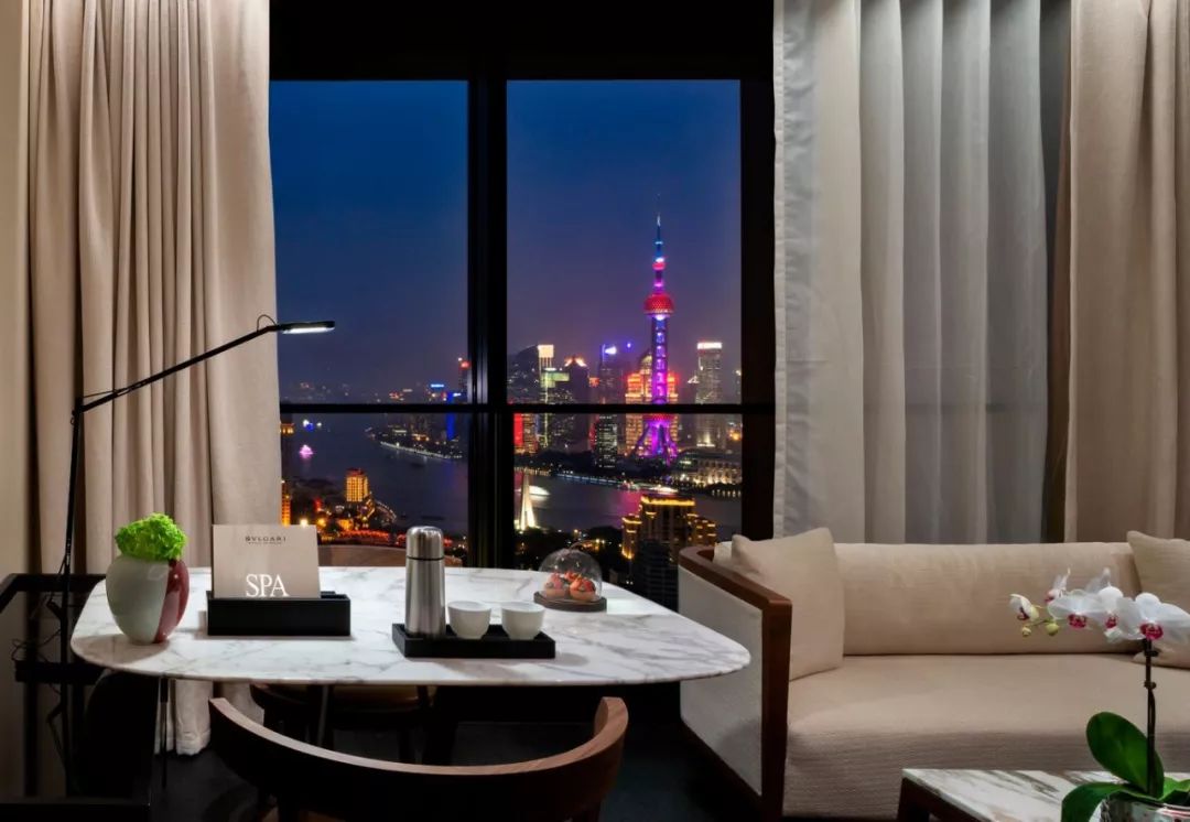 一次性住酒店,入住4000一晚的宝格丽酒店