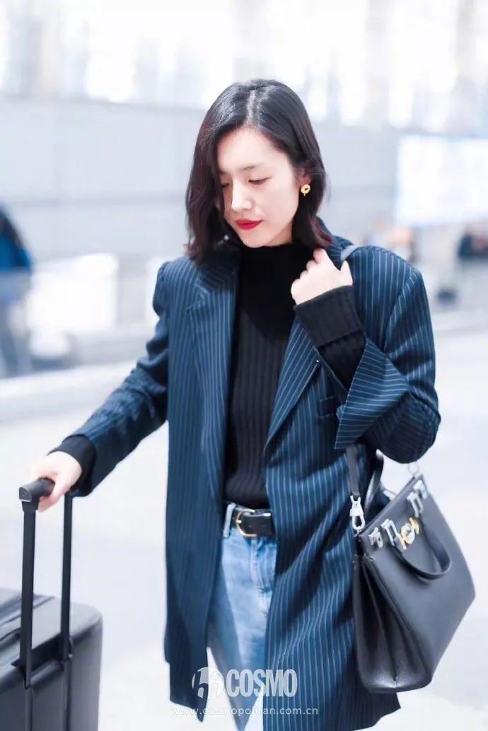 寰嬫斂淇忎匠浜篴j,寰嬫斂淇忎匠浜洪噷闈㈢殑elle