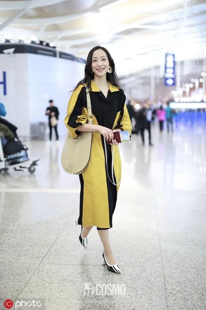 寰嬫斂淇忎匠浜篴j,寰嬫斂淇忎匠浜洪噷闈㈢殑elle