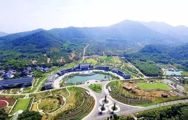 已爆满!刚刚湖州这个景区发出紧急通知,请前往周边游玩