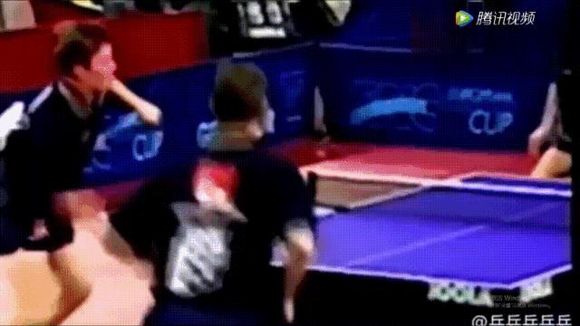 运动员比赛时尴尬瞬间,运动员比赛中的失误搞笑视频