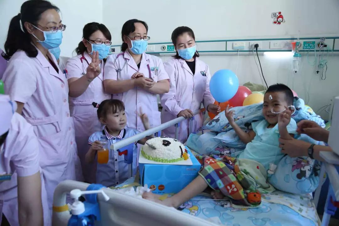 “平凡”人生丨称职的医生却是一个“不称职”的妈妈？30年的坚守，她有话说···