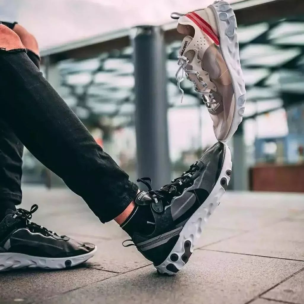 nike鞋子晒黄,nike运动鞋太阳晒红