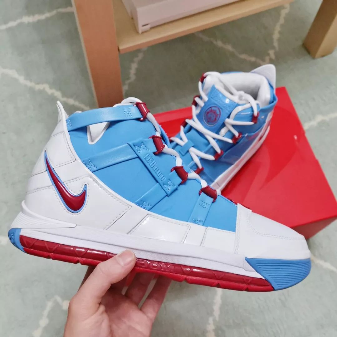 nike鞋子晒黄,nike运动鞋太阳晒红