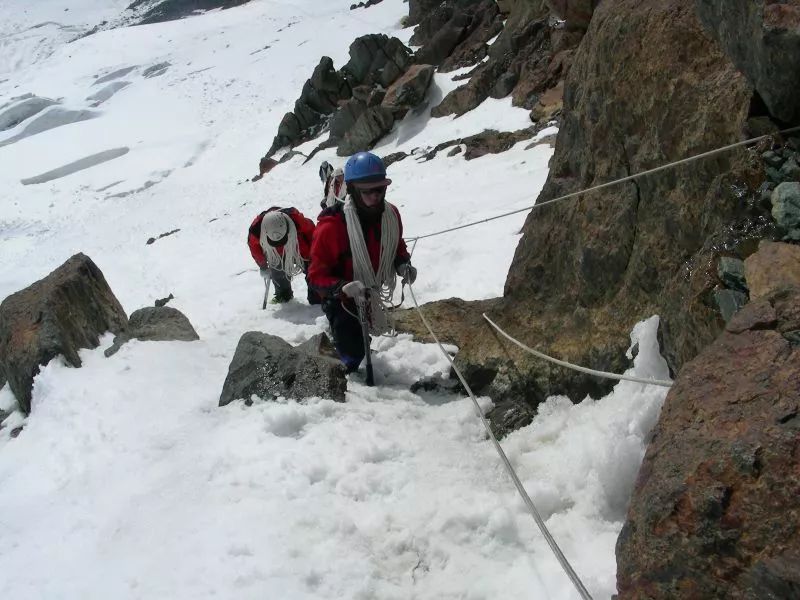 他们的青春，有你年轻时玩户外的影子