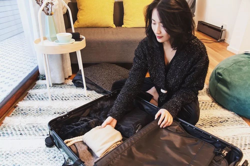 旅行箱里的东西如何清理,布旅行箱脏了怎么清洗