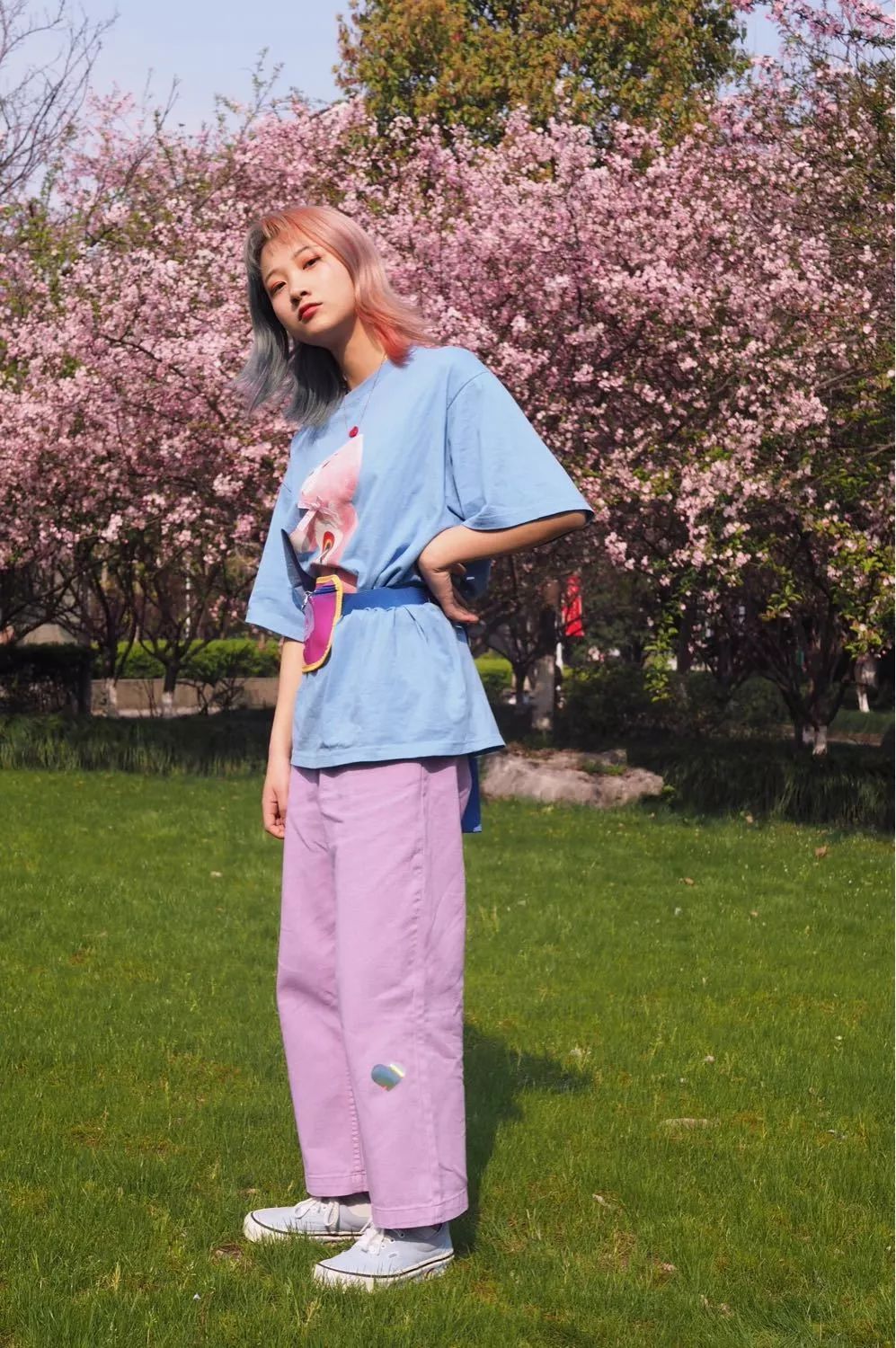 千万别小看这双帆布鞋！任何季节都能为你的潮搭加分！