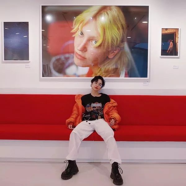 彩虹屁|会打碟的小姐姐最帅啦！日本潮女DJ的穿搭经请收下