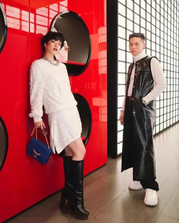 彩虹屁|会打碟的小姐姐最帅啦！日本潮女DJ的穿搭经请收下