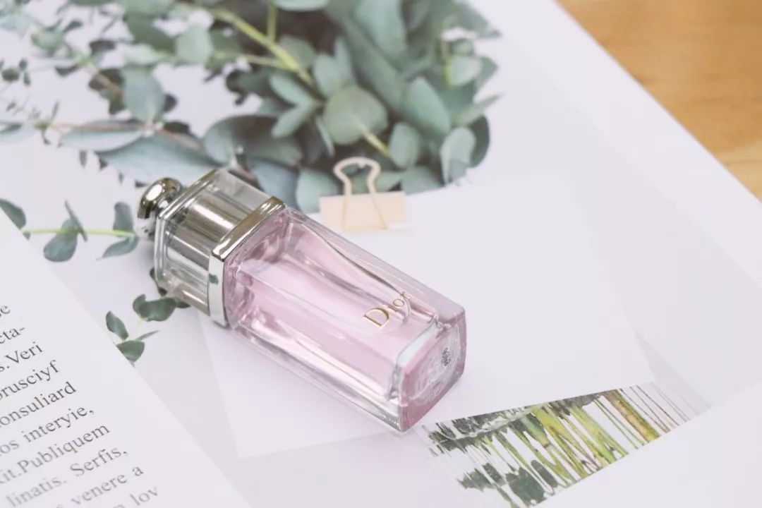 dior 好闻的男士香水 (dior最火的一款男士香水)