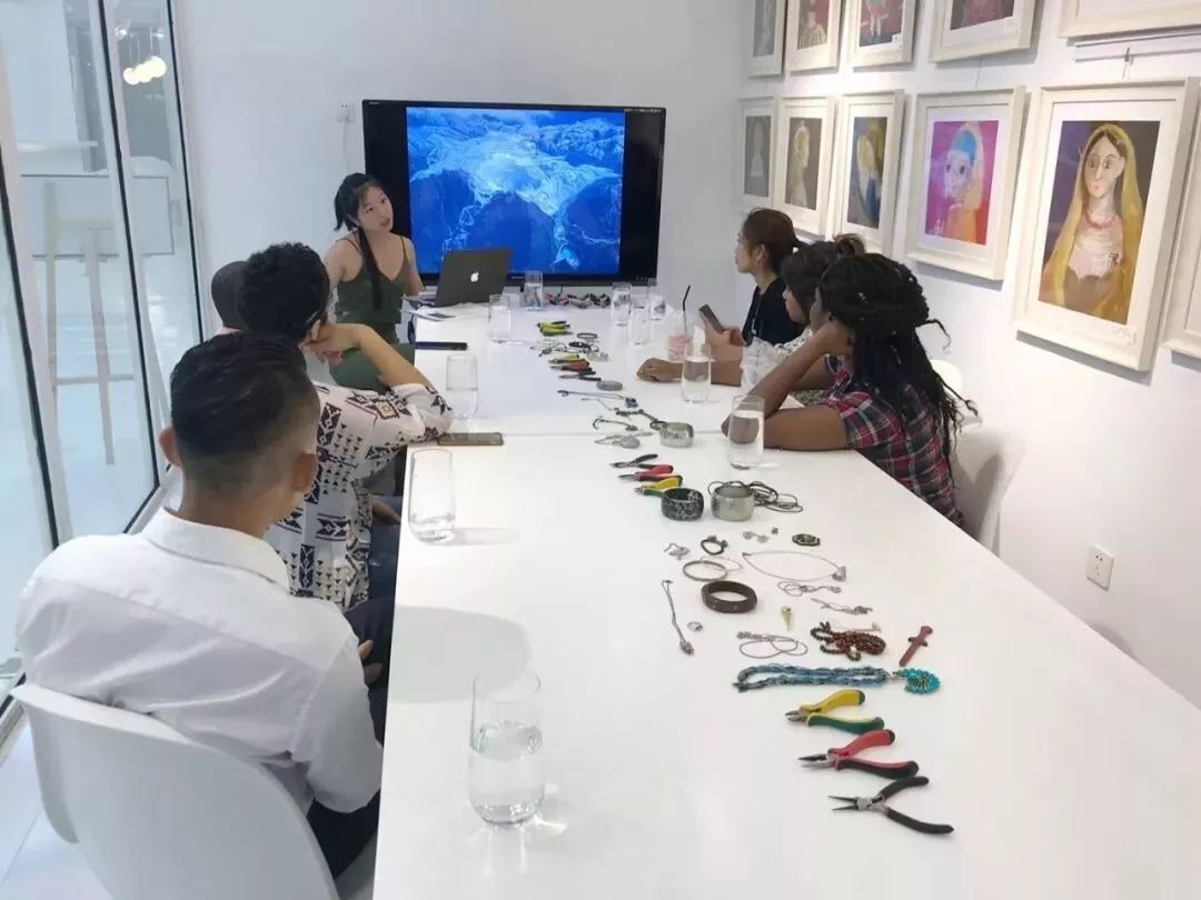 5.10妈妈的餐桌·北京盈科中心——写字楼里的农园市集