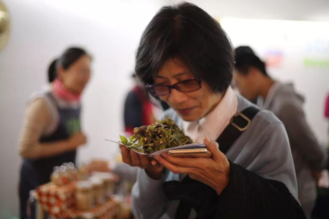 5.10妈妈的餐桌·北京盈科中心——写字楼里的农园市集