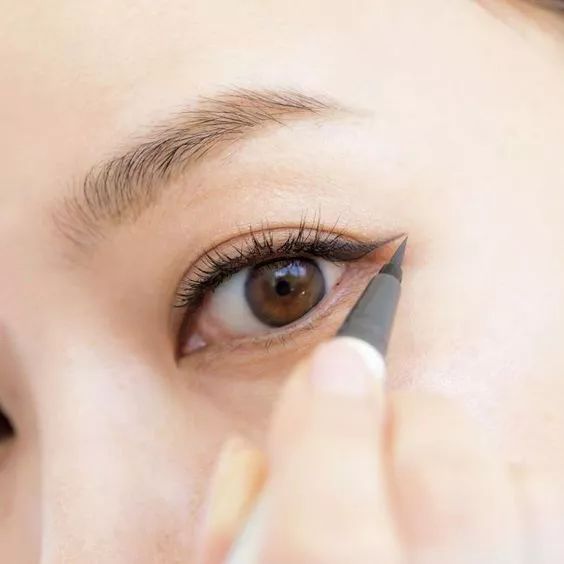 紫色眼珠眼妆,超好看眼妆蓝紫