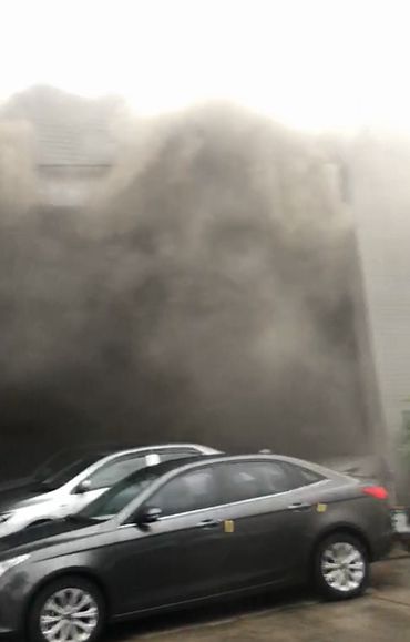 东莞一车行突发火灾，竟是人为纵火！警方通报来了…