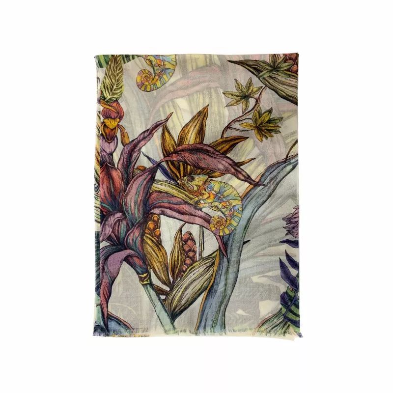 丝巾的各种造型女,一条丝巾美出万千风情