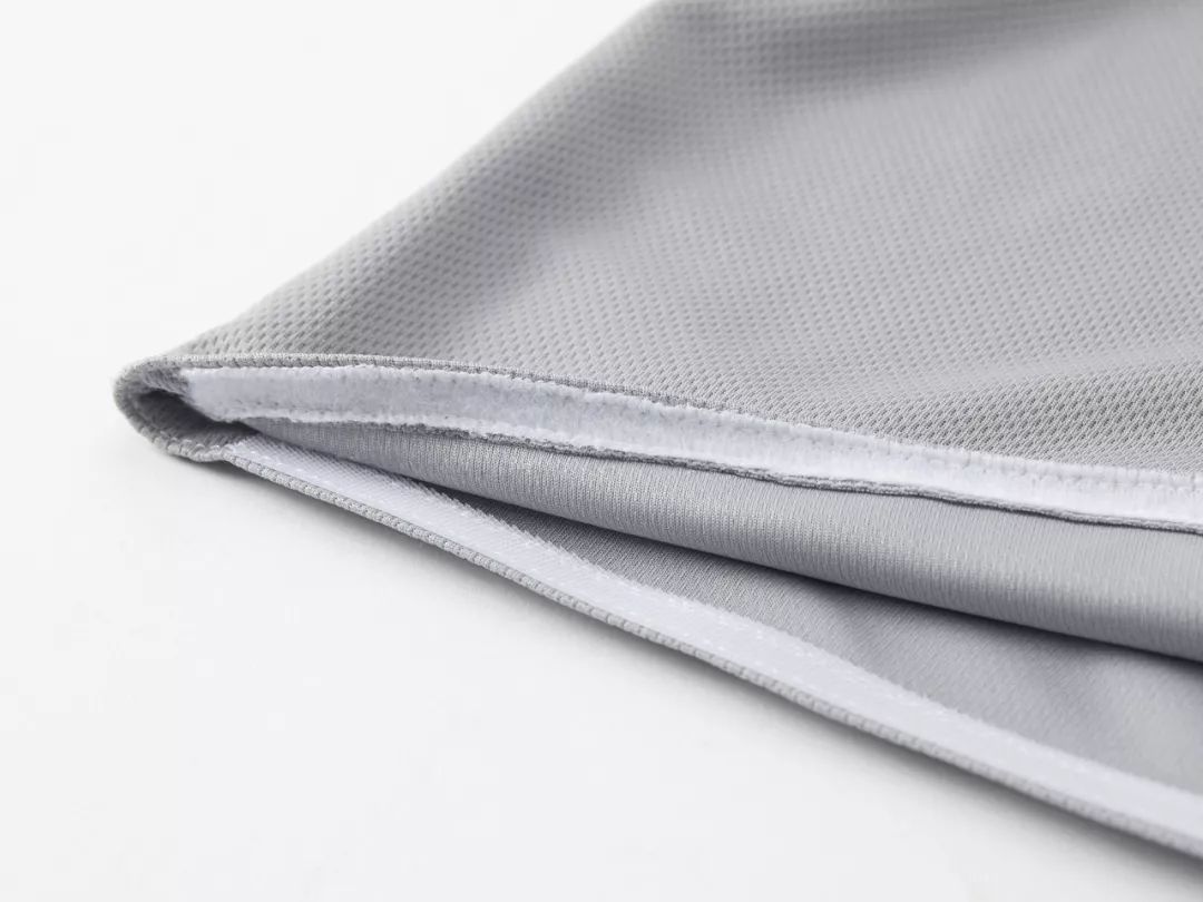 时尚地垫瞬间吸水,神奇的吸水地垫