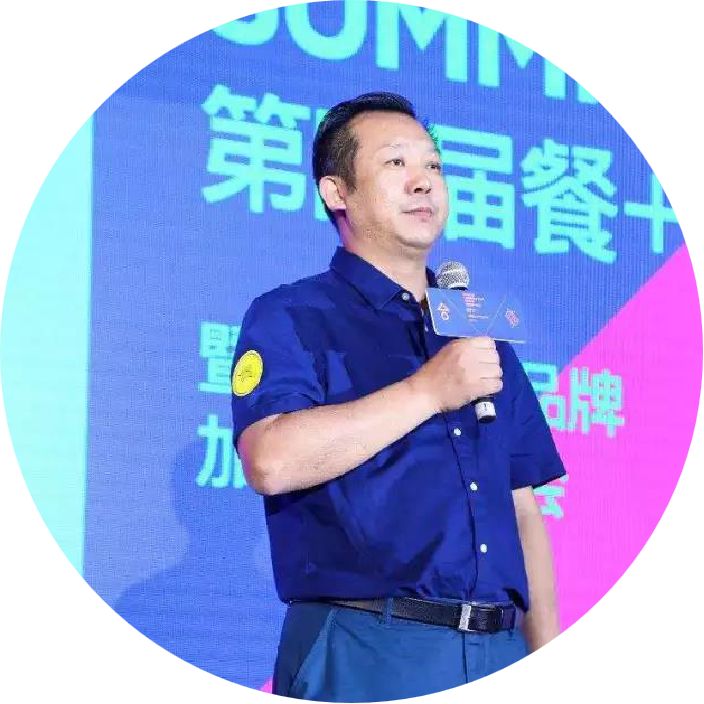 分析了绝味、霸蛮、乡村基等10个餐饮品牌，我们总结出一条共性