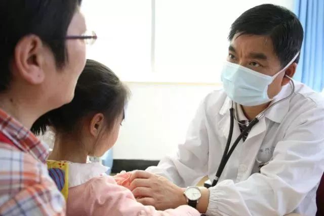 做一名普通的儿科医生,做一名优秀的儿科医生