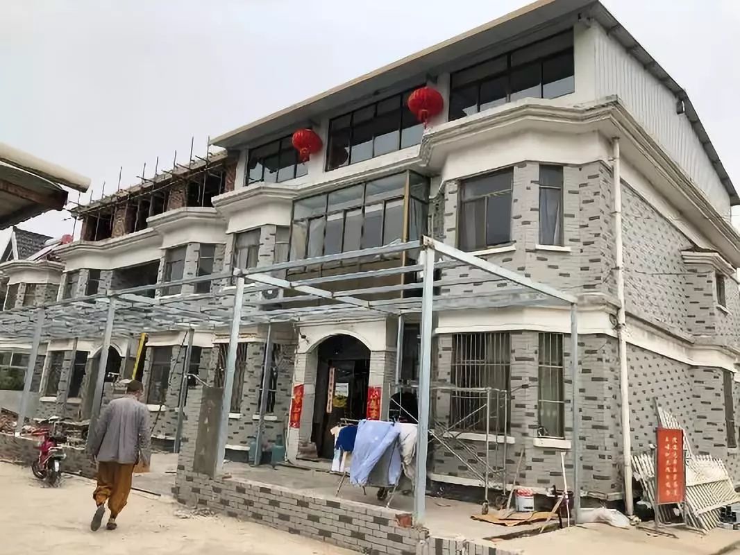 一个和尚救助了200多个孩子,一个和尚拯救寺庙