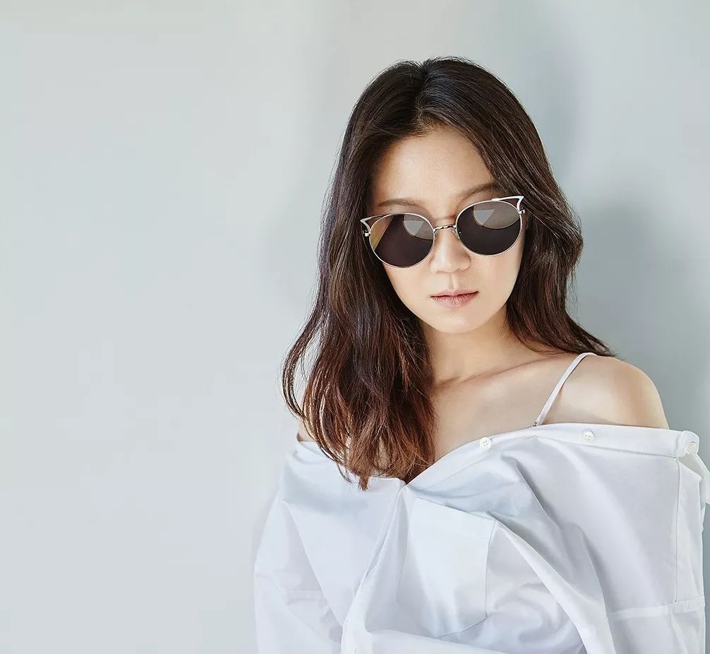 有必要买雷朋太阳镜吗,青年选择哪款雷朋墨镜