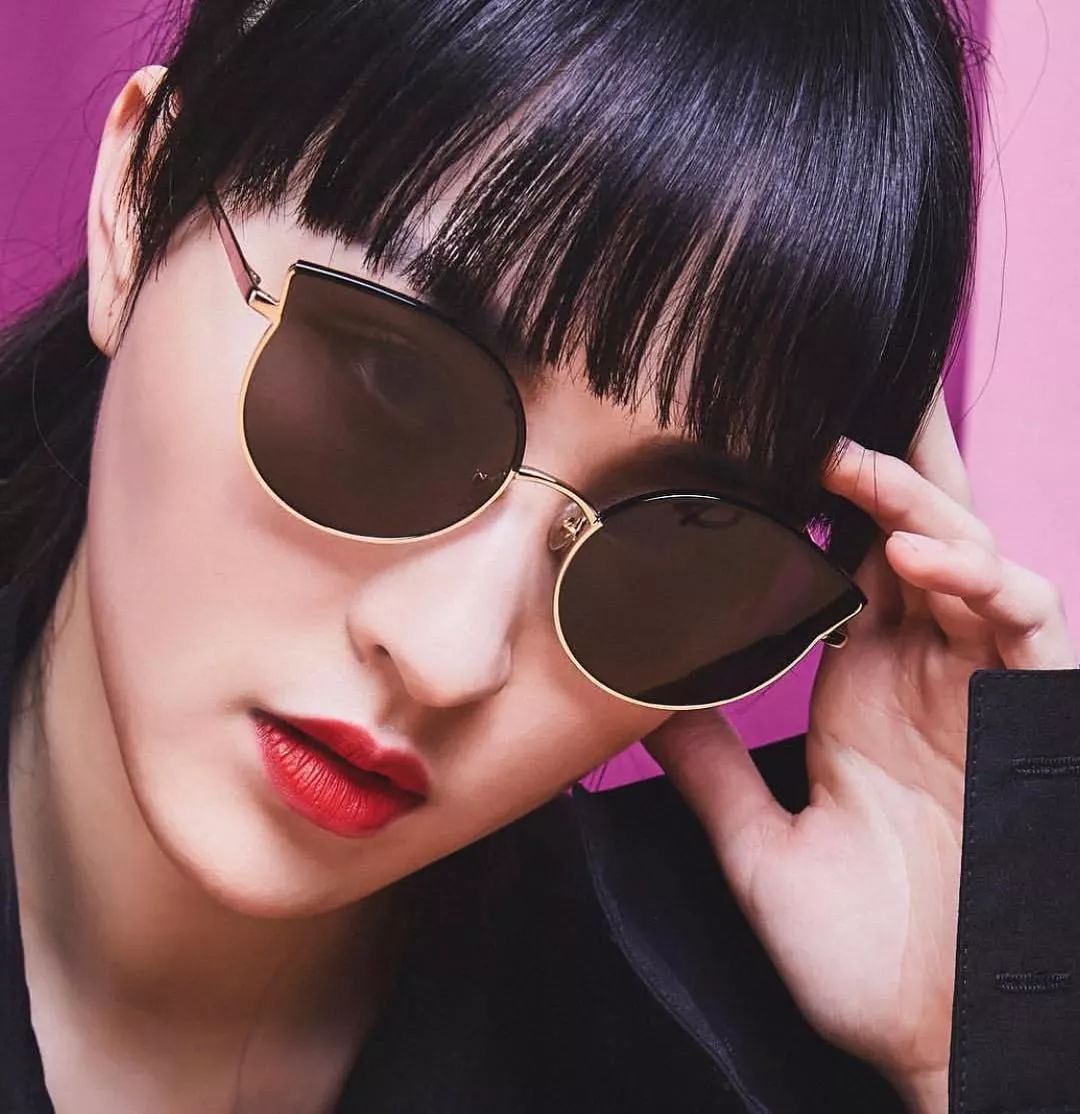 有必要买雷朋太阳镜吗,青年选择哪款雷朋墨镜