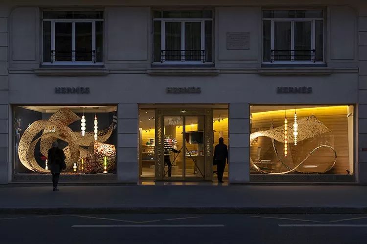 大家都开始做联名了，爱马仕和成都的“联名款”是怎样的？