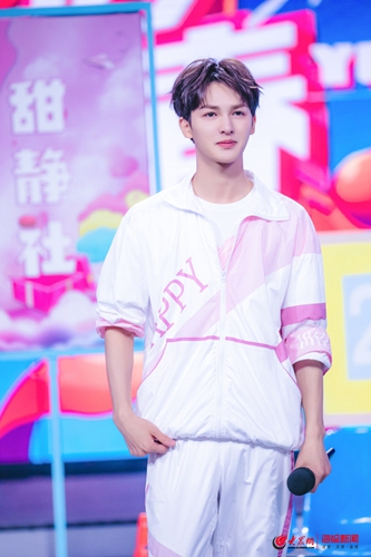 朱正廷乐华七子浙江跨年,乐华七子天津见面会朱正廷直拍