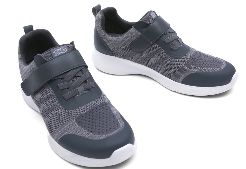 专为父母设计的健步鞋，防滑轻巧、透气时髦，我们自己穿也行！