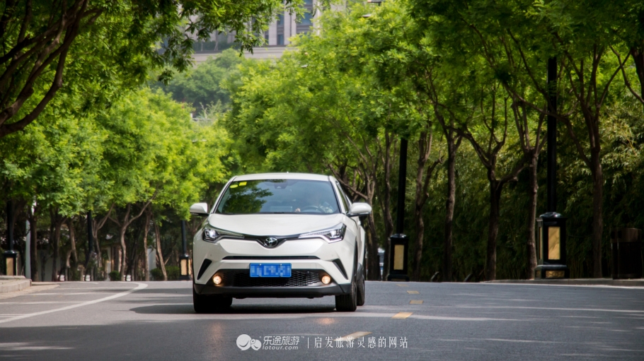 一辆车，一座城，速度激情与千年古城的相遇