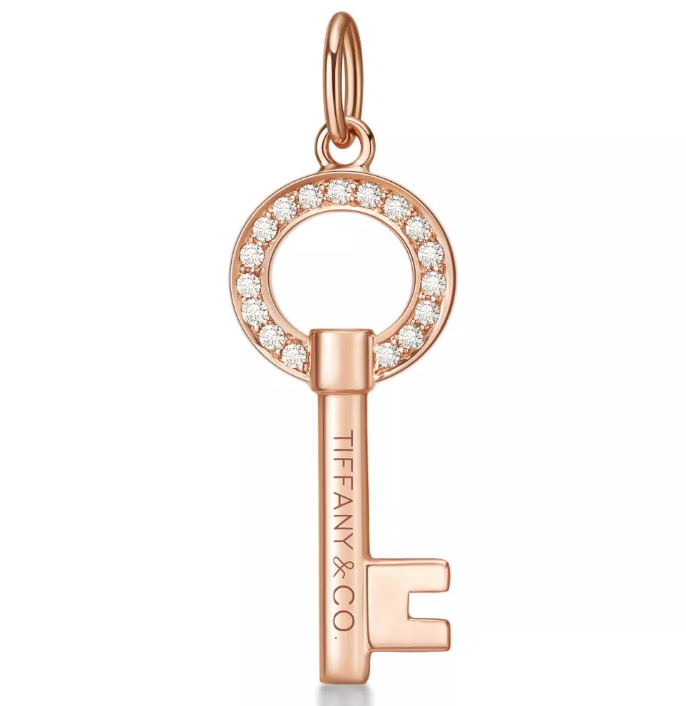 520甜蜜告白巅峰对决,刘昊然现身tiffany品牌活动