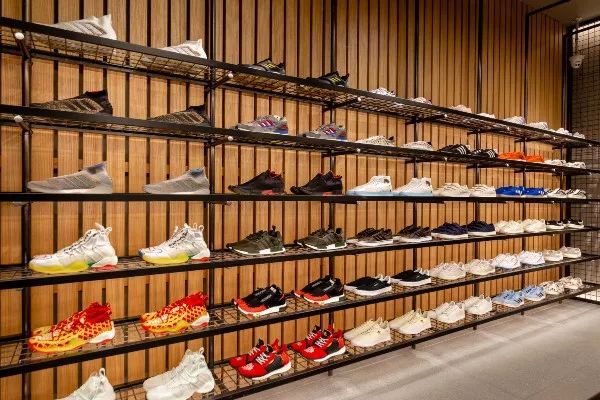 UNDEFEATED这一季真香,能买到才是关键