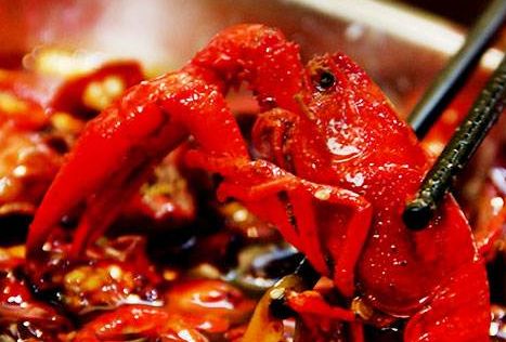 狂舔手指不能停!簋街仔仔小龙虾超值抢购来啦!仅66元抢原价150元给力虾双人套餐!满分的味道,极致的享受!快来pick一下!