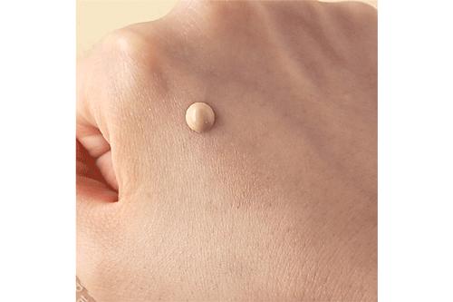 推荐一款好用的粉底液给大家,推荐一款夏天最好用的粉底液