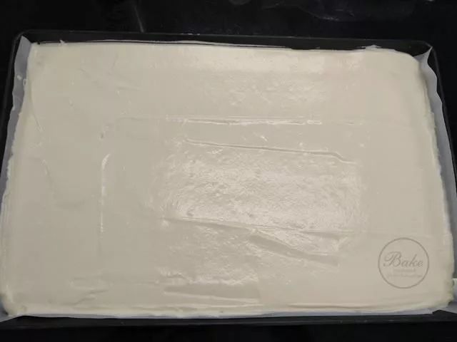 奶油奶冻蛋糕卷 (奶冻蛋糕卷如何做)