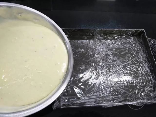 奶油奶冻蛋糕卷 (奶冻蛋糕卷如何做)