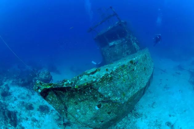 刚刚登上热搜的海上天堂,用马代1/5的钱就能玩到嗨,端午往返机票才1k+!