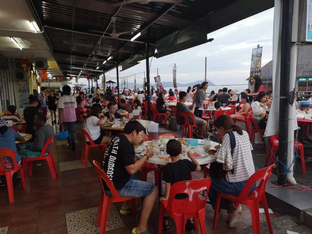 刚刚登上热搜的海上天堂,用马代1/5的钱就能玩到嗨,端午往返机票才1k+!