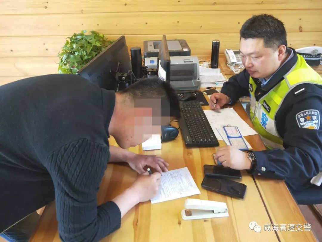 驾照满6年过期未换证如何处理,驾照超一年未换证会被锁定吗