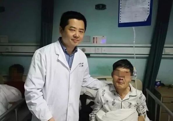 鐢峰瓙鍠濋厭鍚愯鍚撳潖姘戣,鐢峰瓙閰掑悗鍚愬嚭鏉ュぇ鑲跨槫