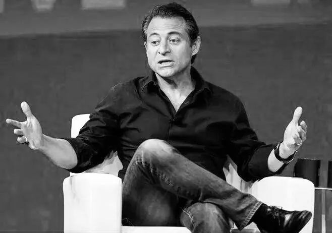 顶级摄影师能赚多少钱,顶级摄影师是靠什么挣钱的